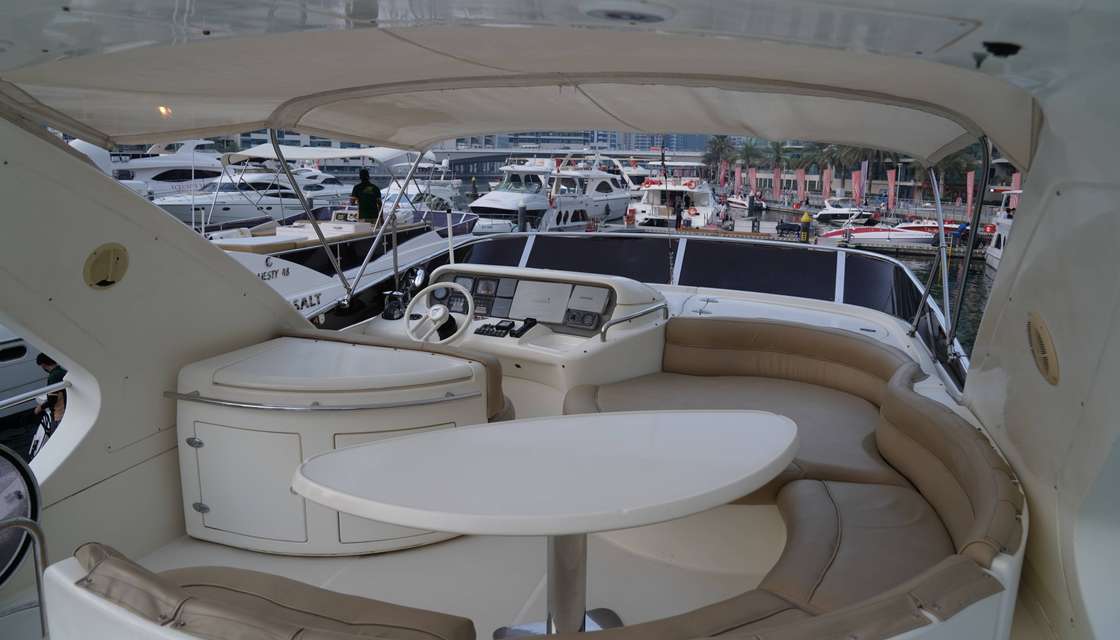 Azimut 55