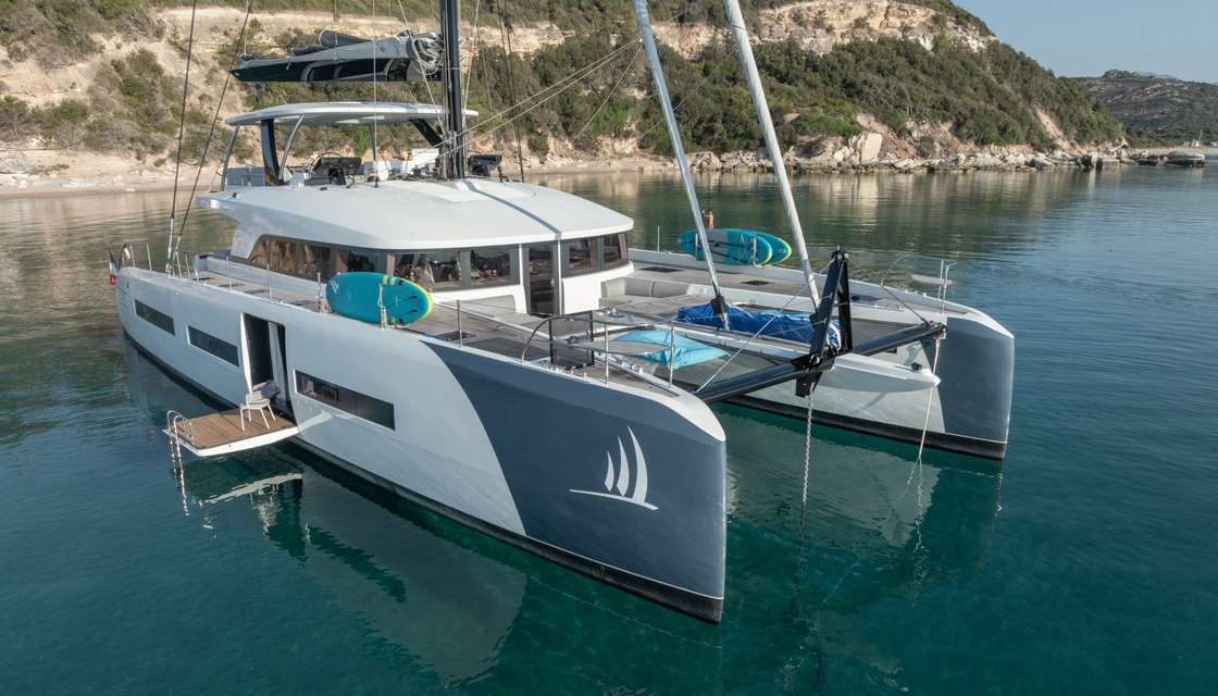 Lagoon Seventy 7