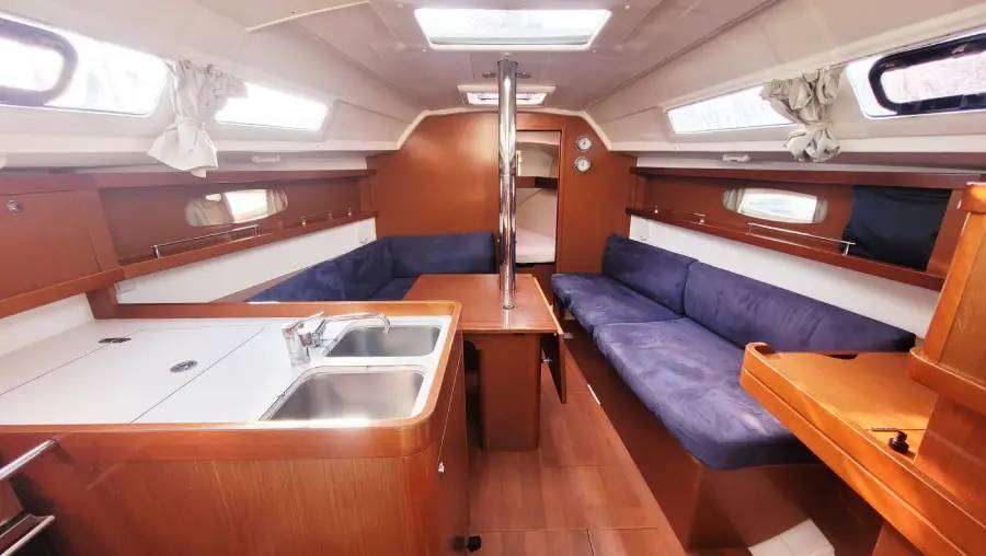 Oceanis 31