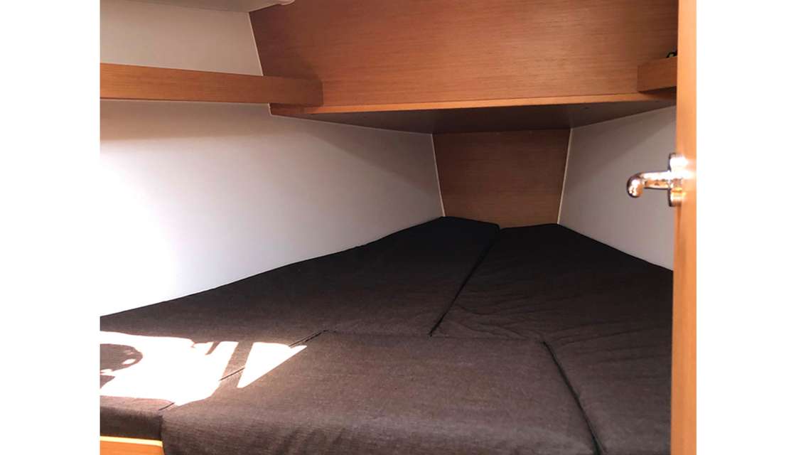 Sun Odyssey 319