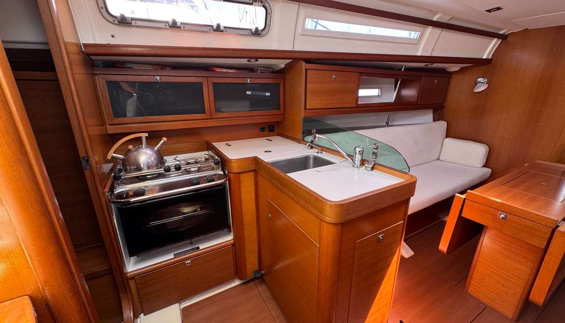Dufour 34 Performance