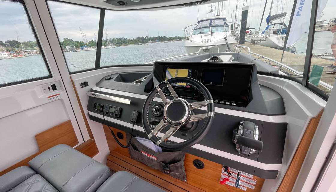Axopar 28 Cabin