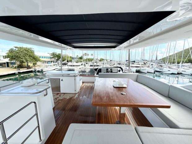 Aventura 50 MY