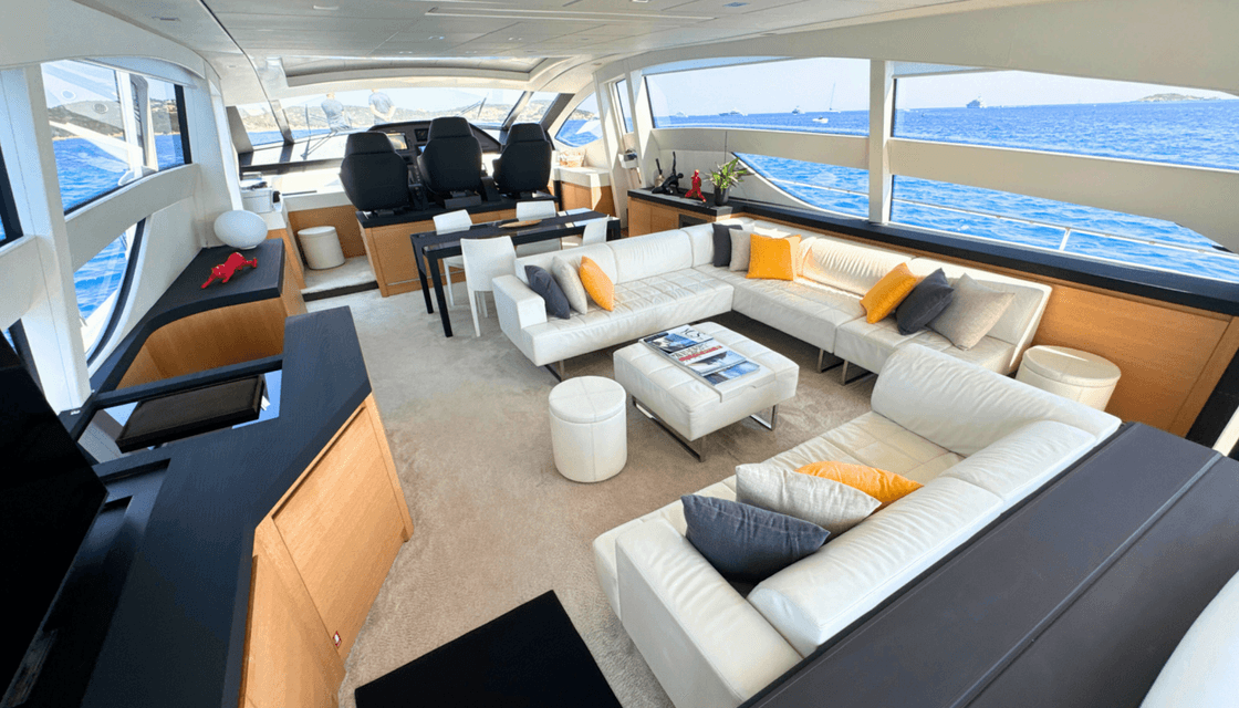 Pershing 80
