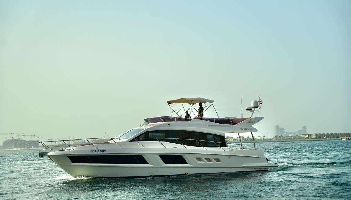 Majesty 48