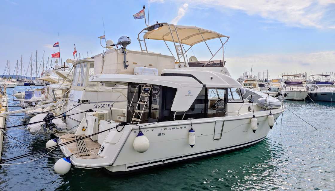 Swift Trawler 35