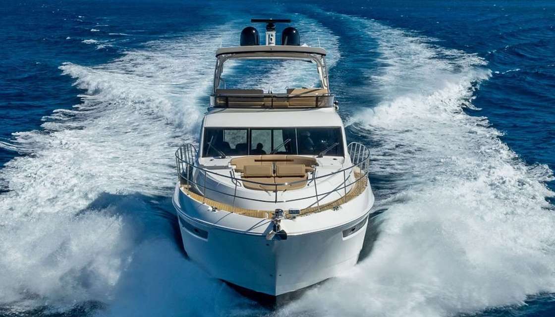 Sea Ray L650 Fly