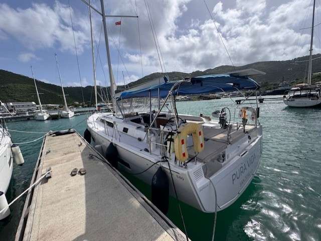 Dufour 530