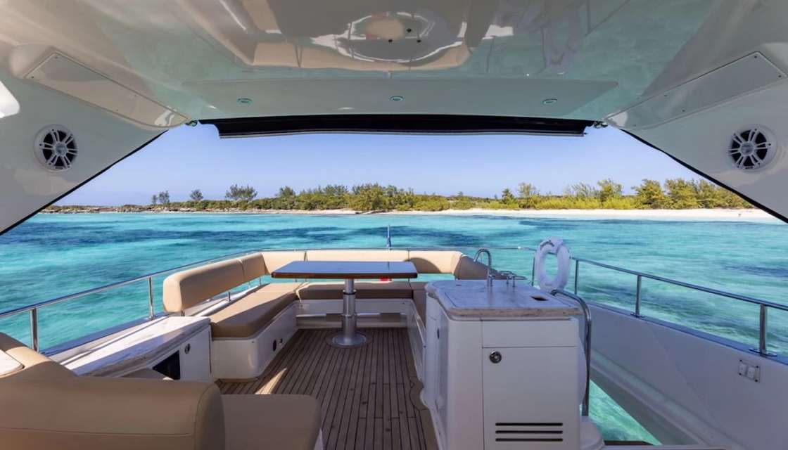 Sea Ray L650 Fly