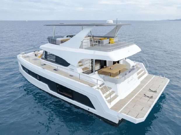 Aventura 50 MY
