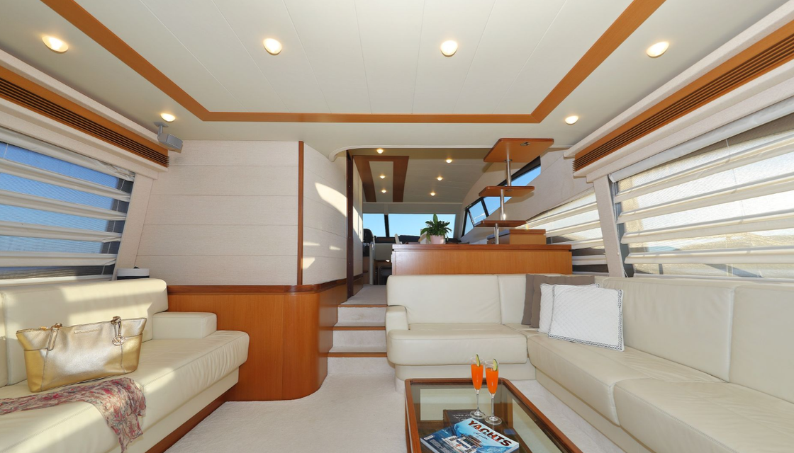 Ferretti 681