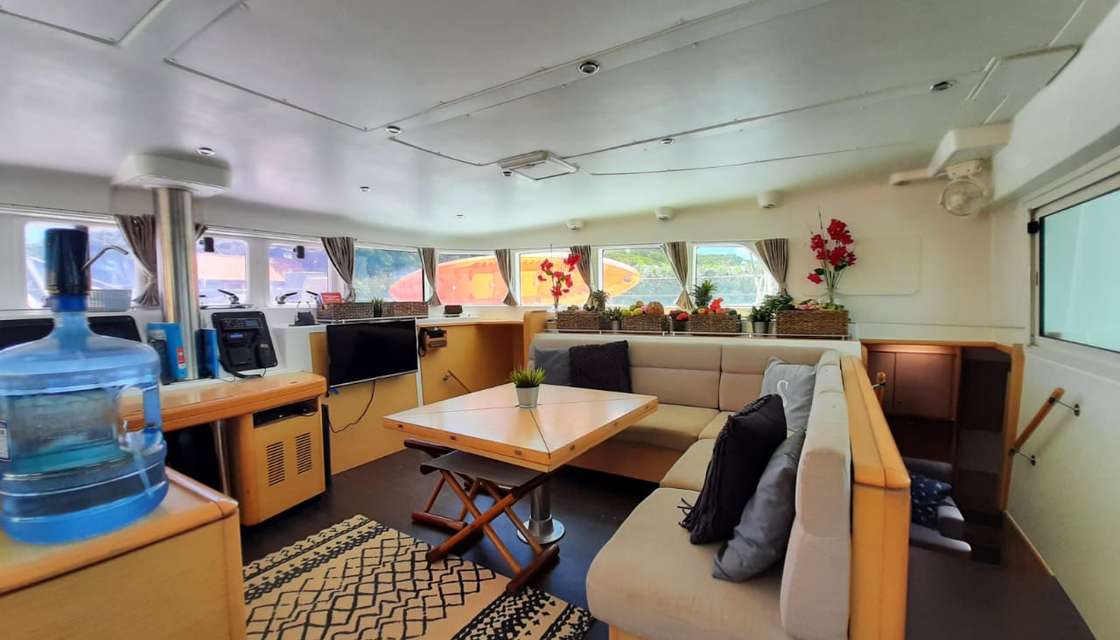 Lagoon 500