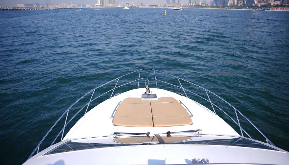Majesty 48