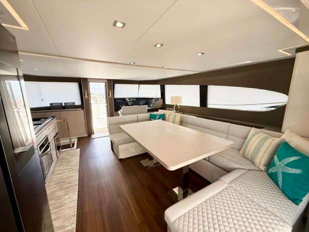 Aventura 50 MY