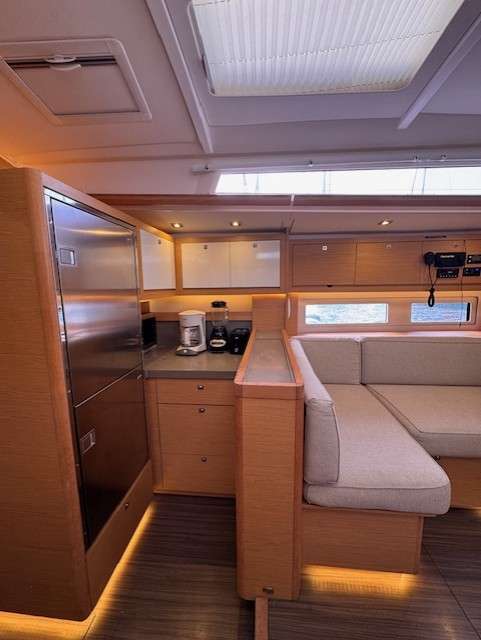 Dufour 530