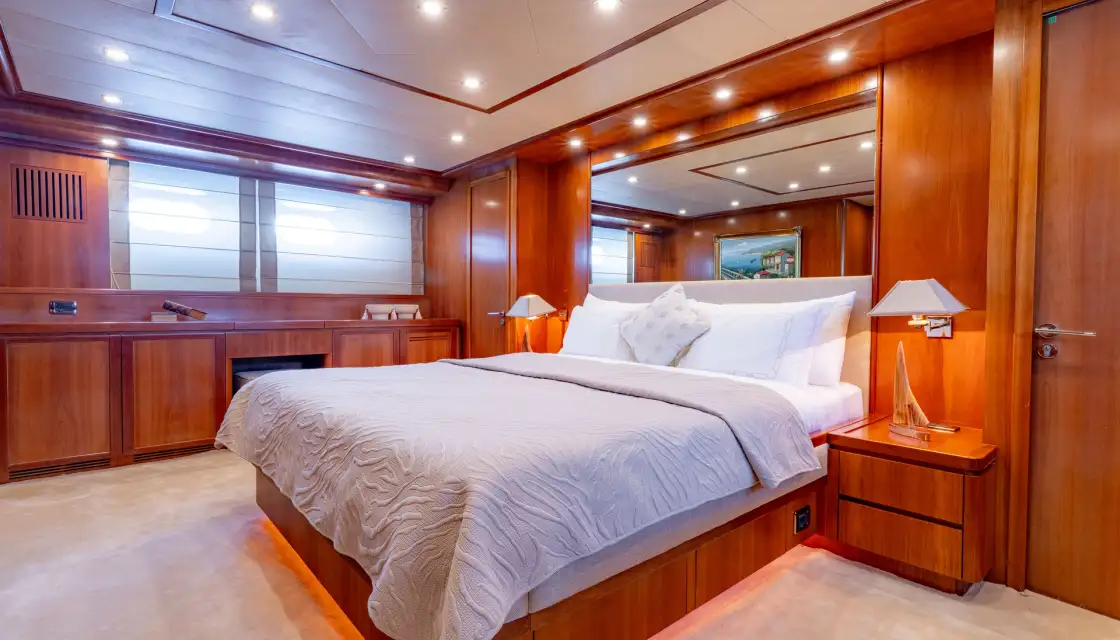 Falcon 115