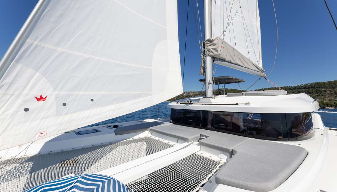 Lagoon 38