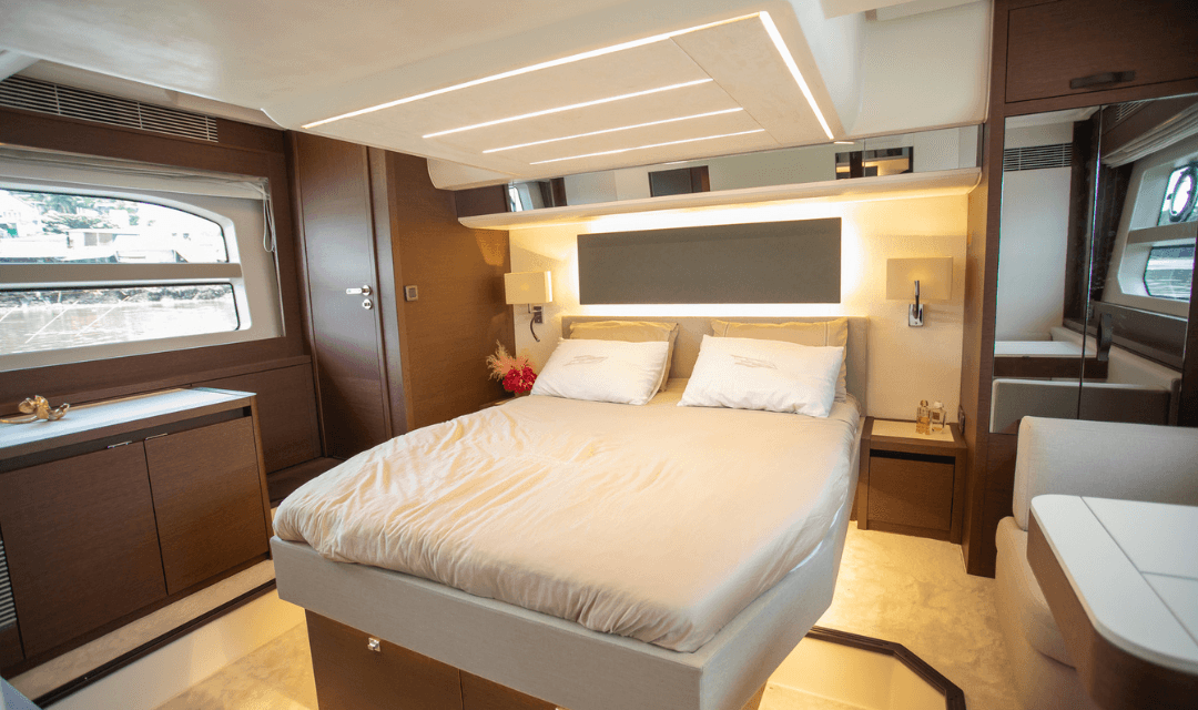 Prestige 590 Fly