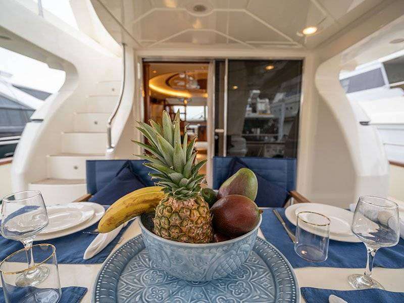 Azimut 74