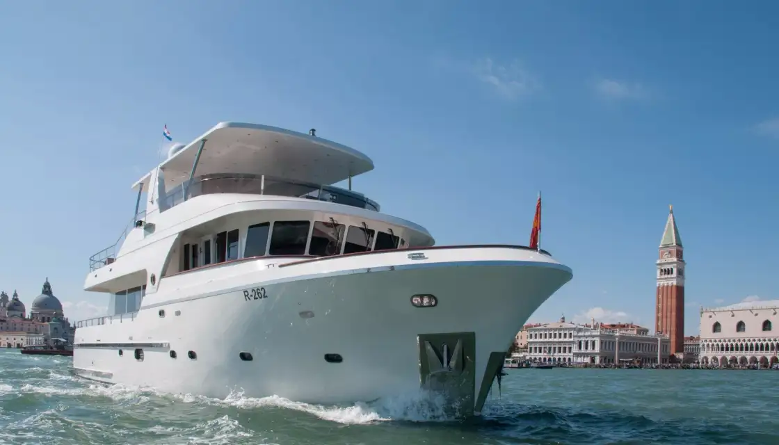 Navetta 23