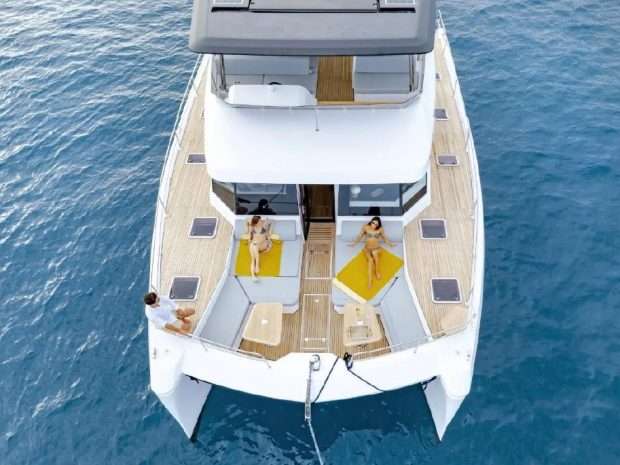 Aventura 50 MY