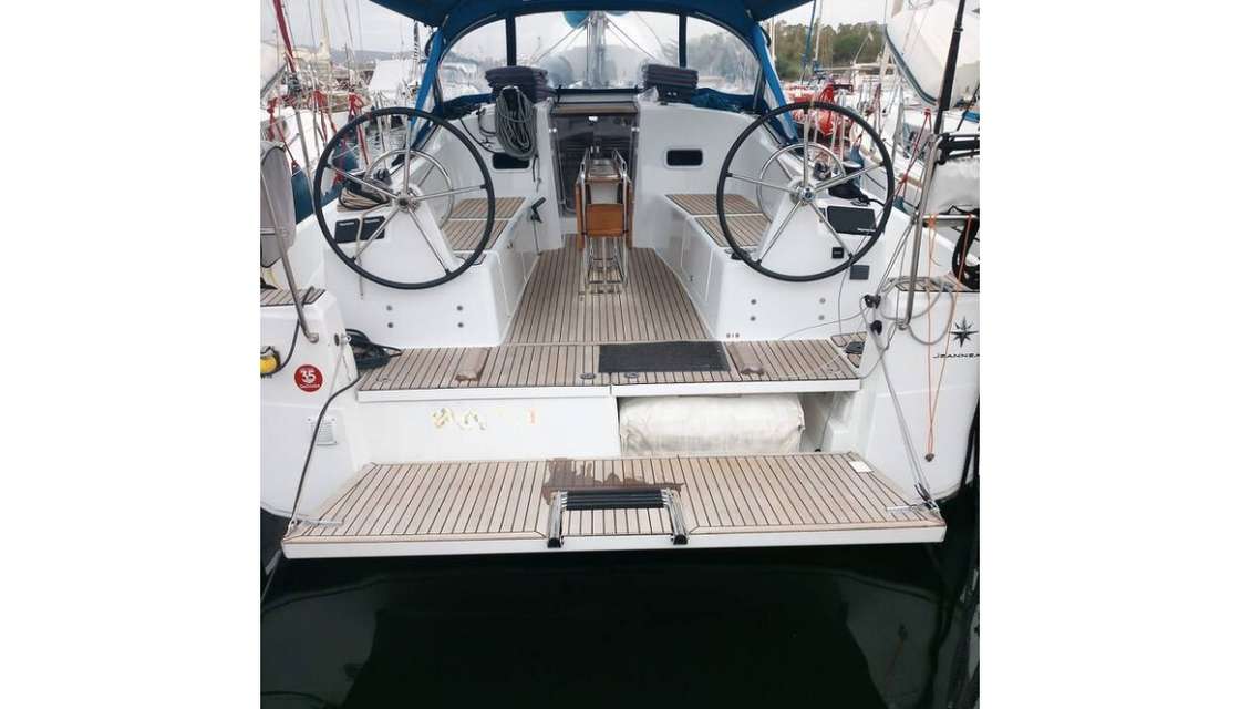 Sun Odyssey 380