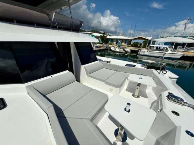 Aventura 50 MY