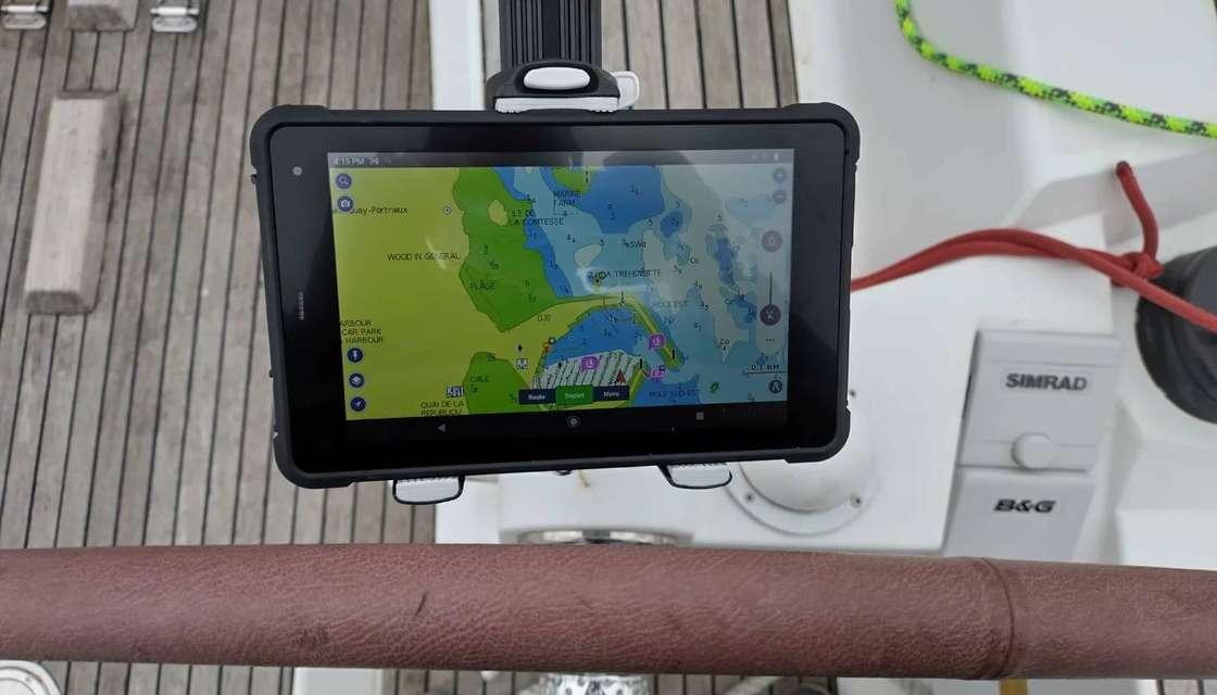Sun Odyssey 379
