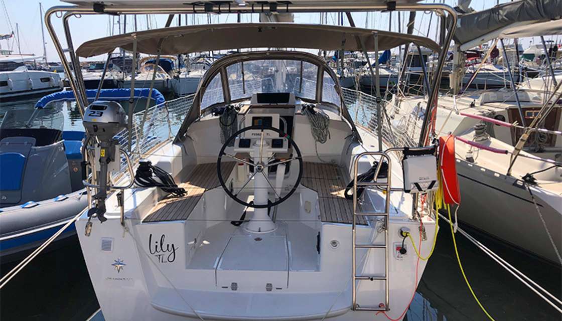 Sun Odyssey 319