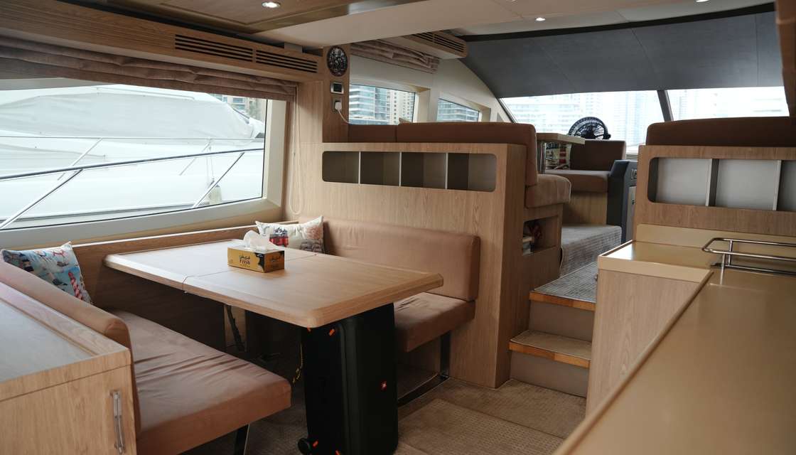 Majesty 48