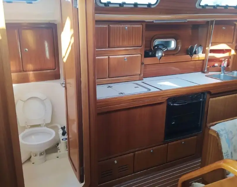 Bavaria 42