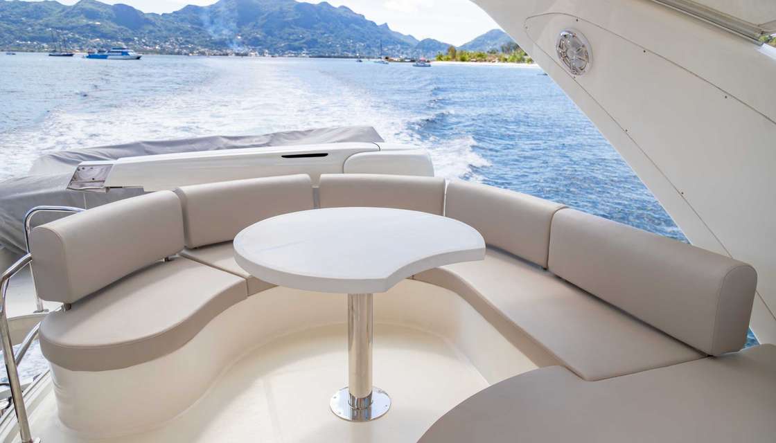 Azimut 68 Evolution