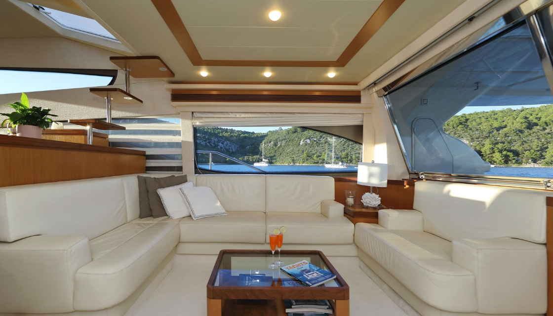 Ferretti 681
