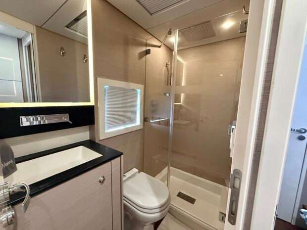Aventura 50 MY