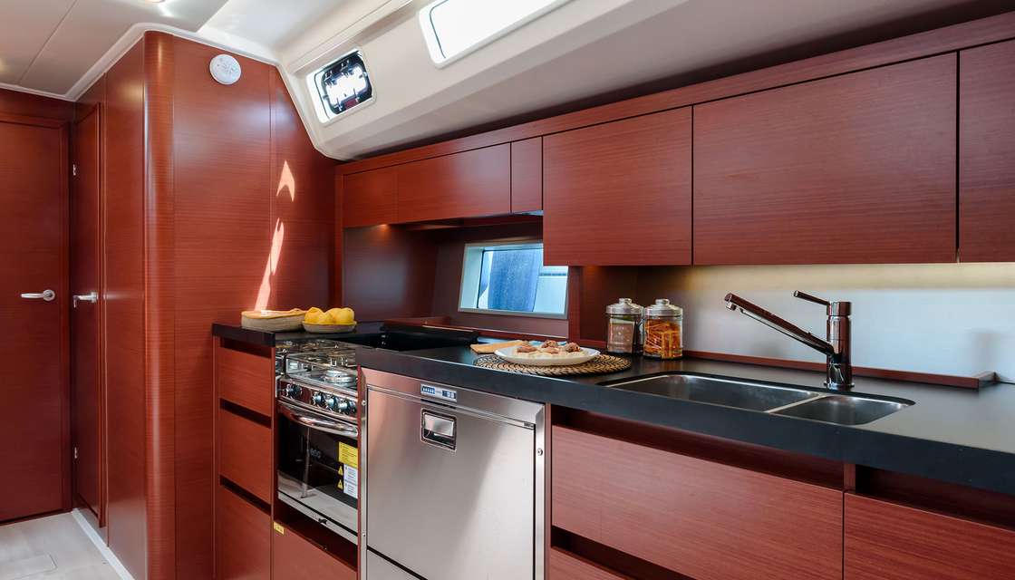 Hanse 508