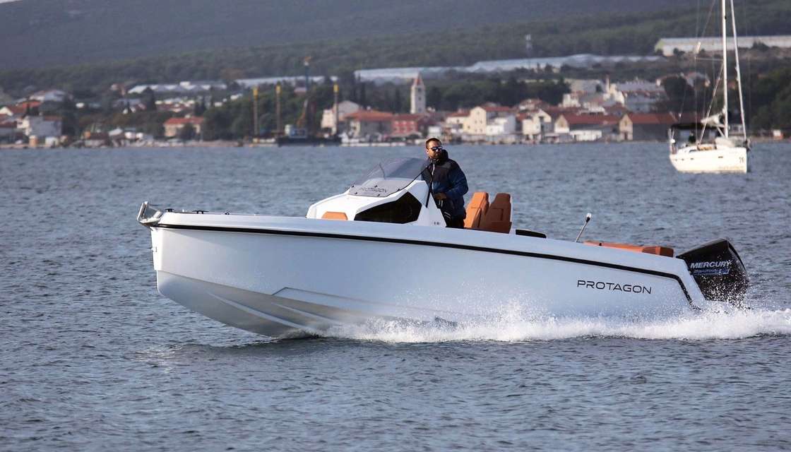 Protagon 25 Sundeck