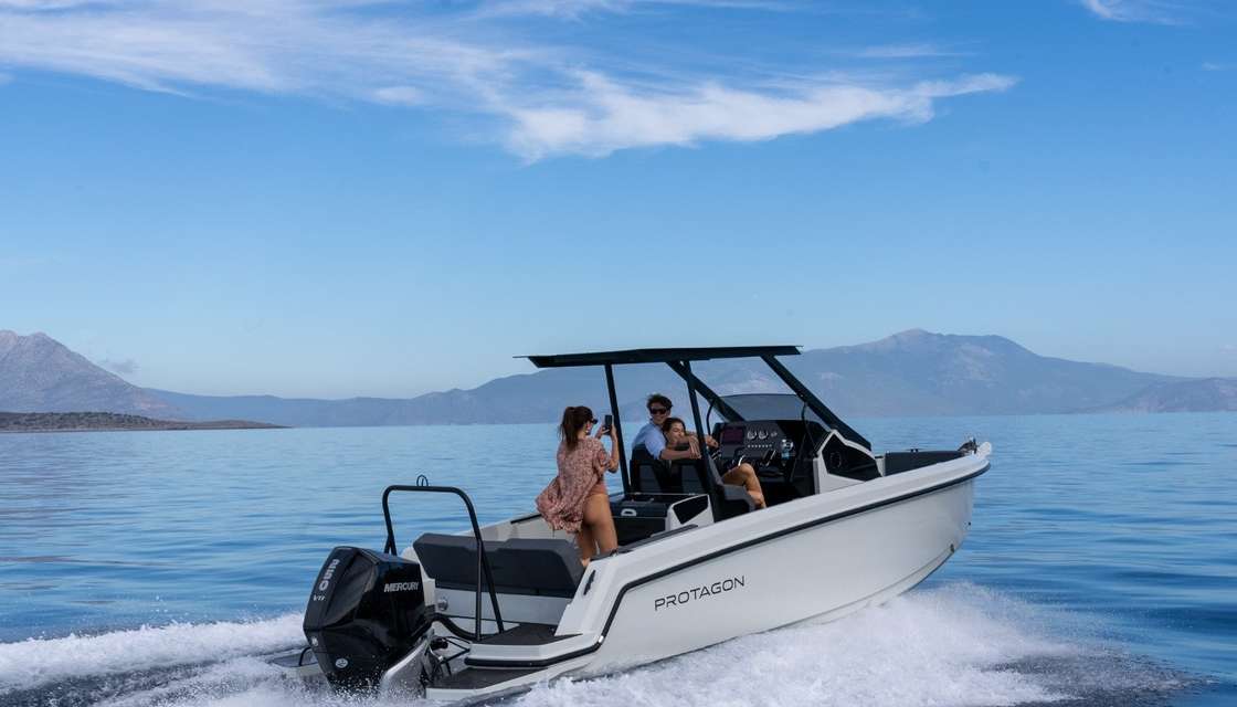 Protagon 25 Sundeck