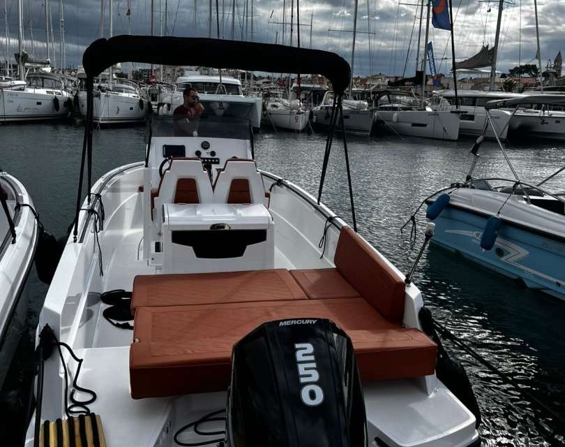 Protagon 25 Sundeck
