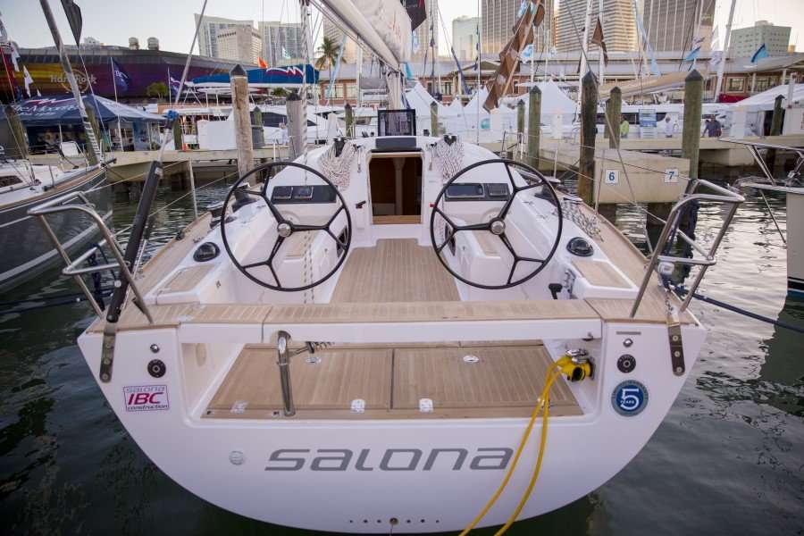 Salona 44