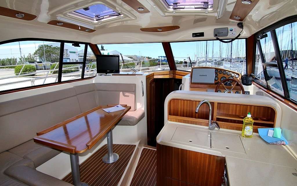 SAS Adriana 44