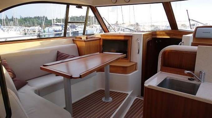 SAS Adriana 44