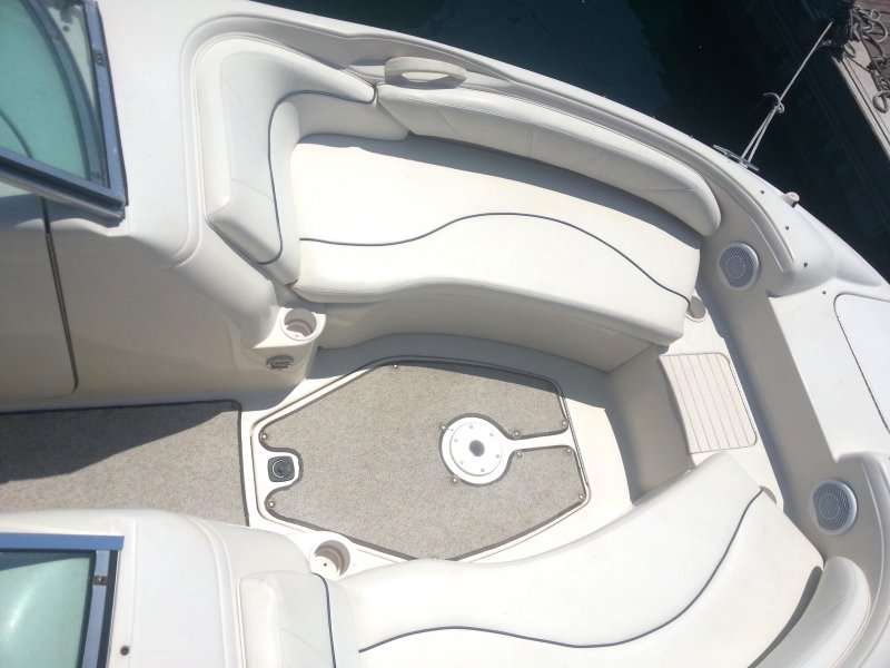Sea Ray 24 Sundeck
