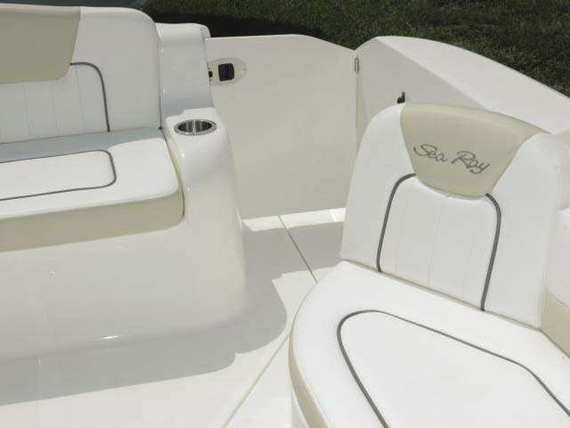 Sea Ray 245 Sundancer