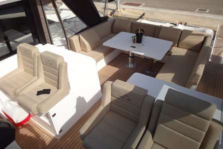 Sealine S42