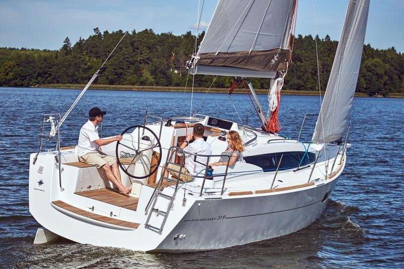 Sun Odyssey 319