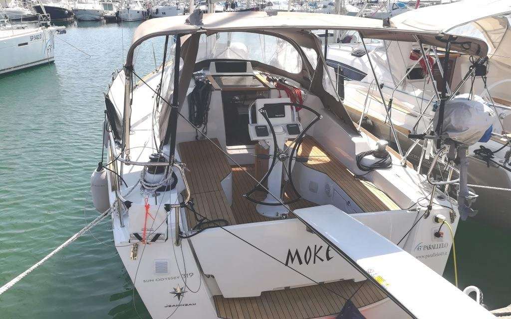 Sun Odyssey 319