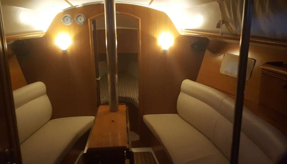 Sun Odyssey 32