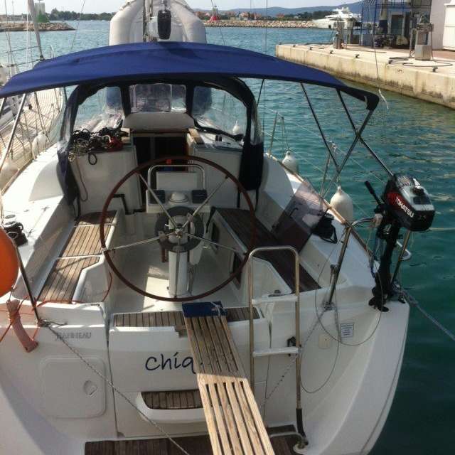 Sun Odyssey 33i