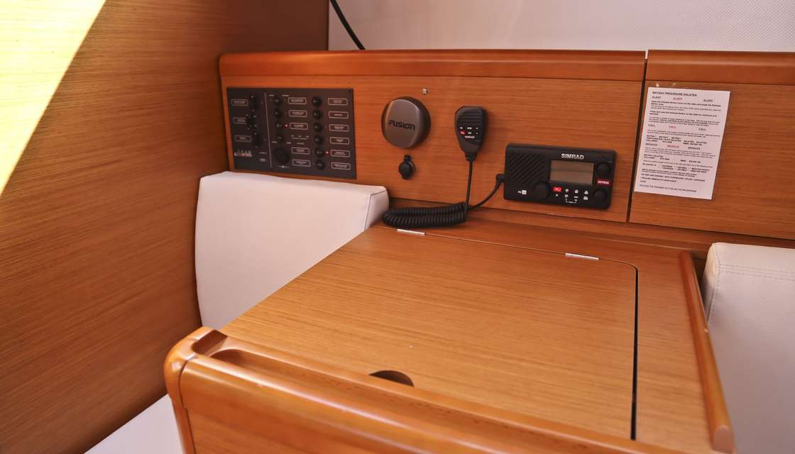 Sun Odyssey 33i