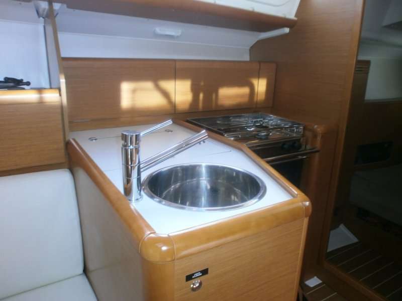 Sun Odyssey 33i